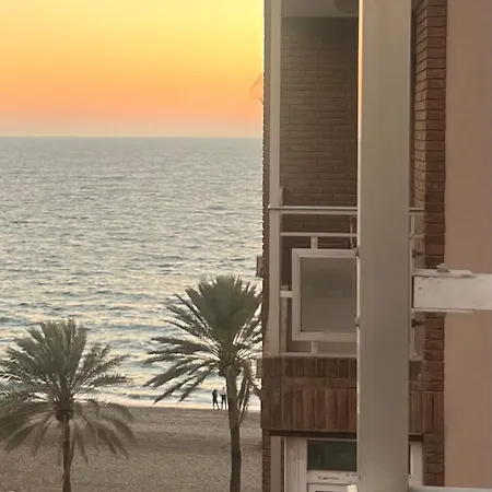 Playa Calle California, Parking * Almeria
