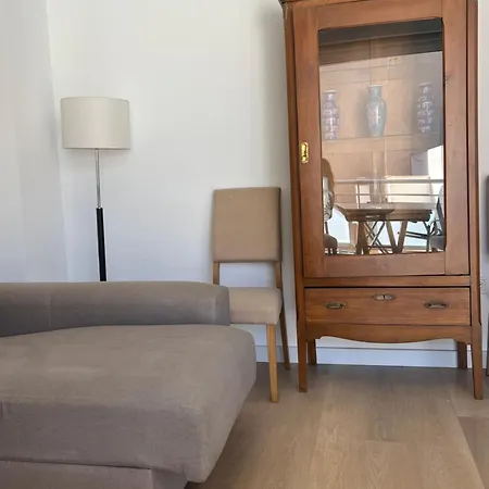 Playa Calle California, Parking Apartment